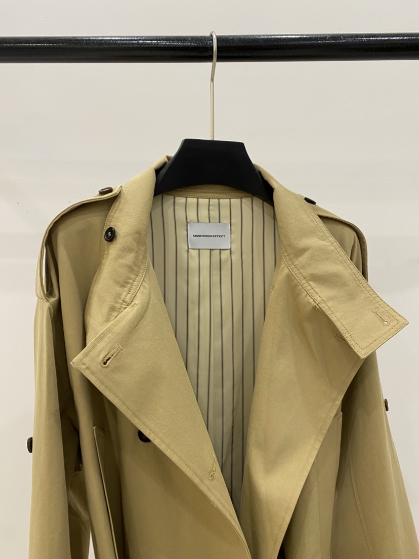 MUSHROOM EFFECT東大門代購女裝新品人氣長款風衣含腰帶MUSHROOM EFFECT長款風衣