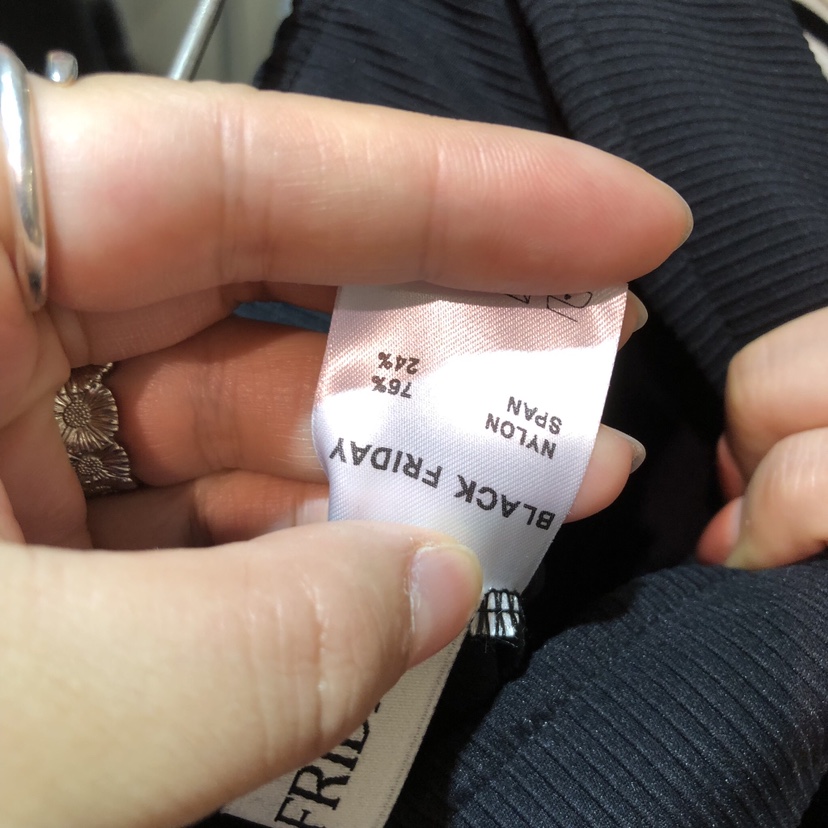 BLACKFRIDAY韓國代購女裝新款26春夏人氣短褲荷葉邊緊身褲BLACK FRIDAY短褲