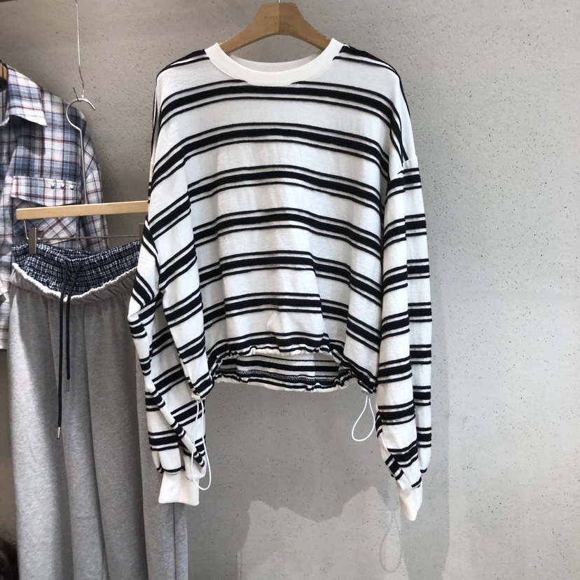 BLACKFRIDAY韓國直郵女裝新款推薦時尚休閑熱賣真品職業衛衣BLACK FRIDAY衛衣圖色2