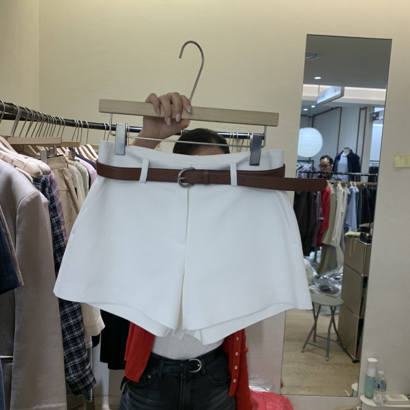 W AND J東大門直郵女士新品人氣熱賣真品休閑短褲不含腰帶W AND J短褲圖色2