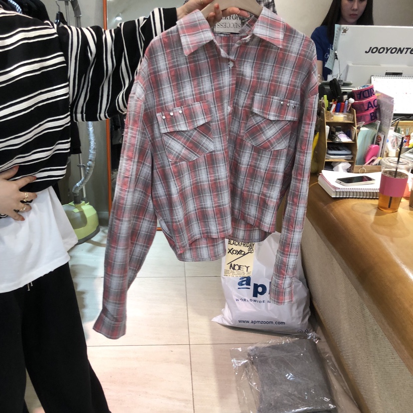 BLACKFRIDAY韓國代購女士新款真品26春夏時尚推薦襯衫蕾絲衫BLACK FRIDAY襯衫/蕾絲衫圖色1