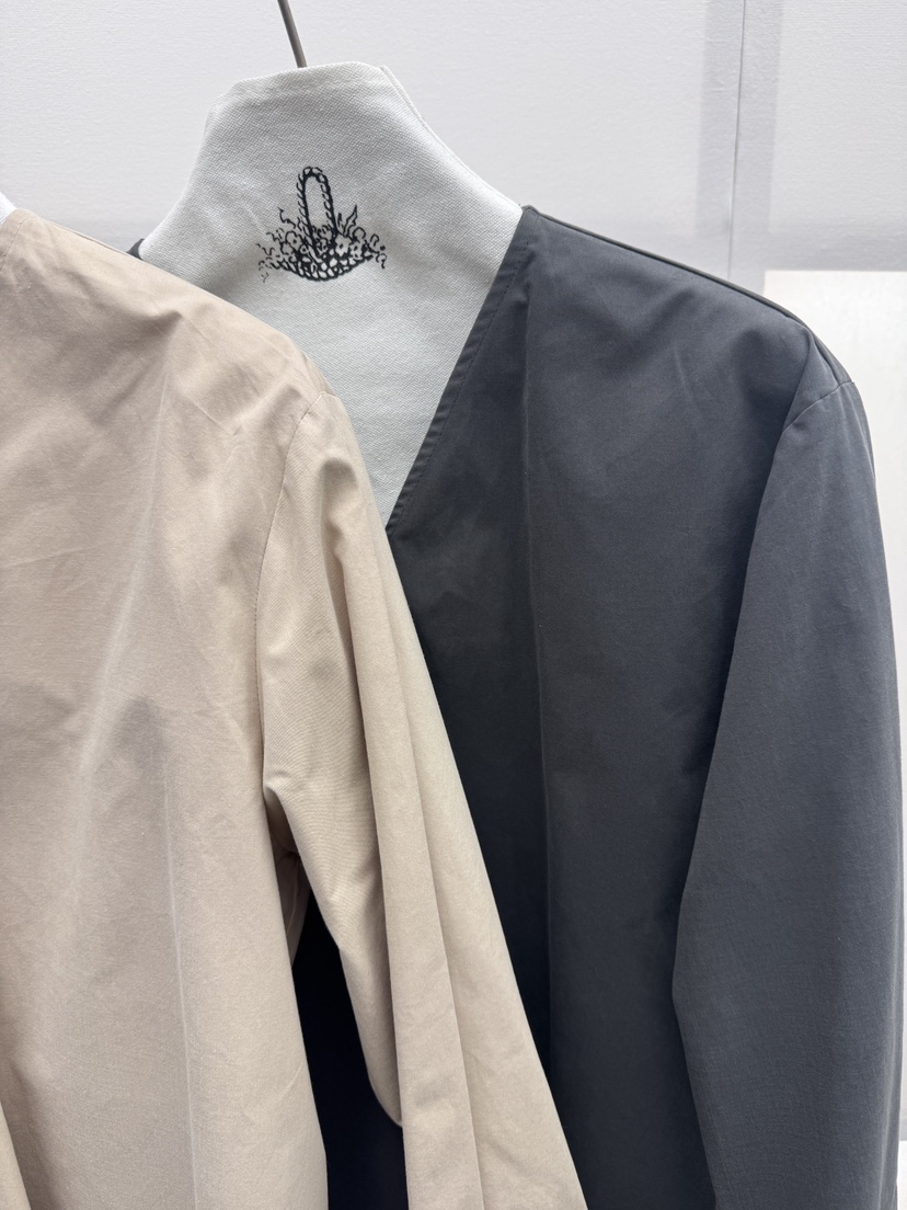 MILUI韓國直郵女裝新款熱賣26春夏人氣職業時尚襯衫蕾絲衫MILUI襯衫/蕾絲衫