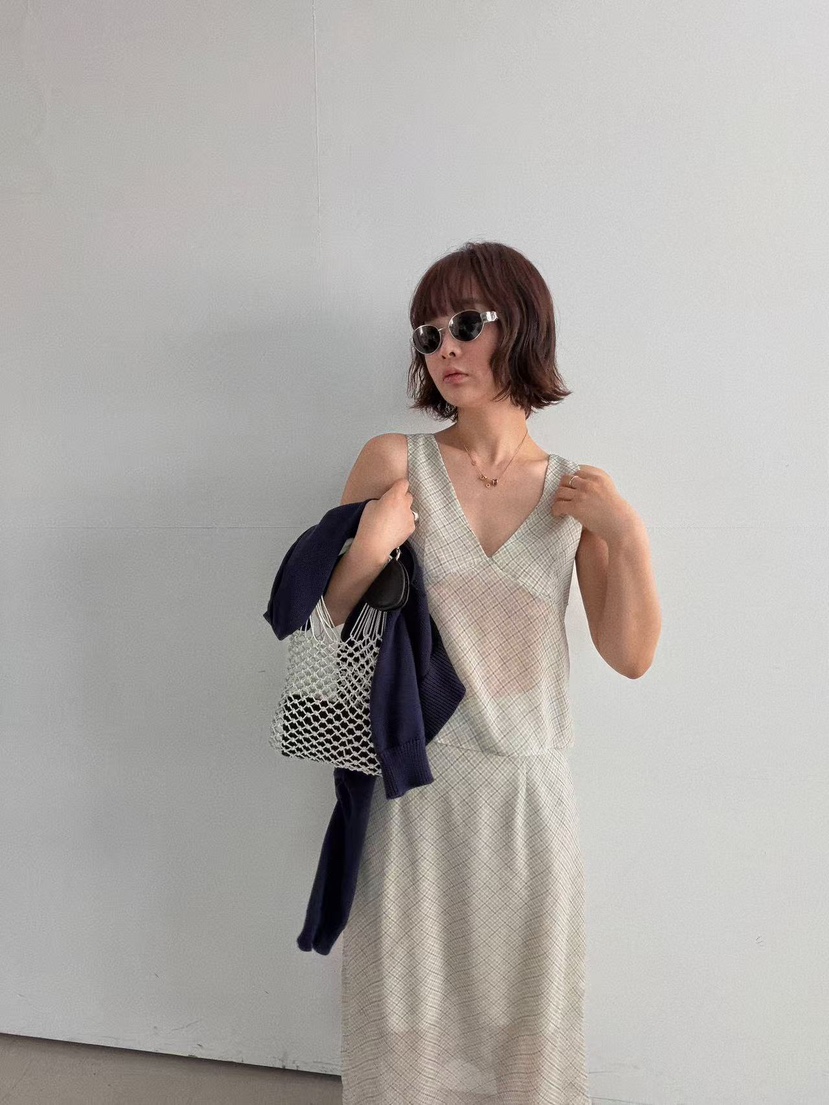 OLI SEOUL東大門直郵女士新品時尚人氣26春夏職業吊帶背心OLI SEOUL吊帶/背心