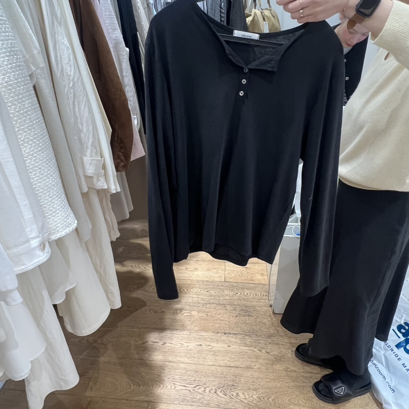 VERVEINE韓國代購女裝新款職業真品26春夏推薦人氣長袖T恤VERVEINE長袖T恤圖色2