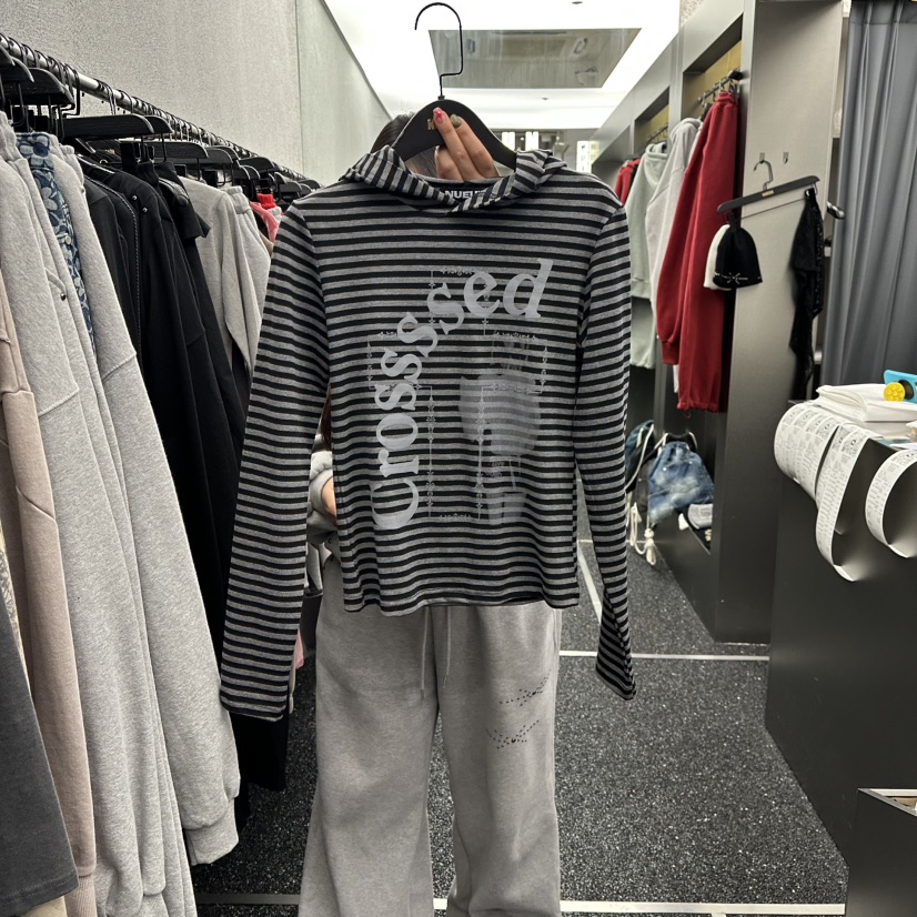 NUEUN東大門直郵女士新品人氣26春夏熱賣休閑長袖T恤連帽衫NUEUN/SEEOT長袖T恤圖色1