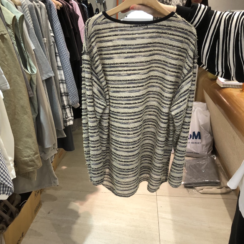 BLACKFRIDAY韓國直郵女士新品時尚熱賣人氣真品針織衫奶油色BLACK FRIDAY針織衫