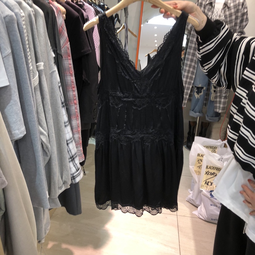 BLACKFRIDAY東大門直郵女士新款熱賣26春夏時尚休閑連衣裙BLACK FRIDAY連衣裙圖色1