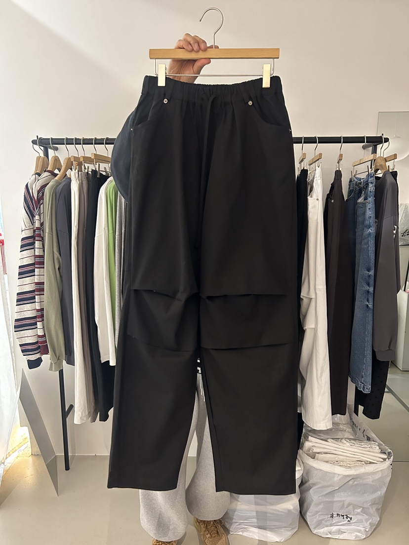 AS THOUGHT東大門直郵女裝新款人氣休閑時尚熱賣休閑褲褶裥AS THOUGHT休閑褲圖色3