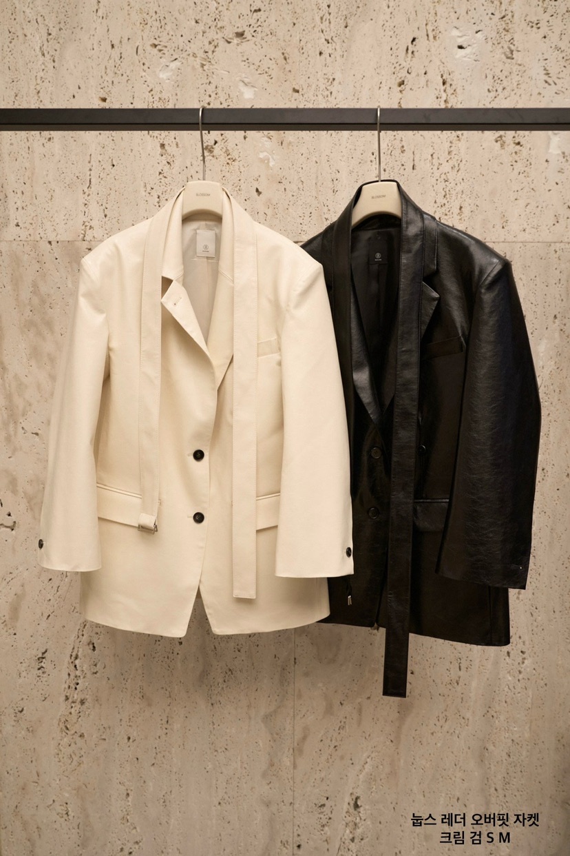 BLOSSOM東大門直郵女裝新款熱賣26春季夾克含腰帶皮革寬松BLOSSOM夾克