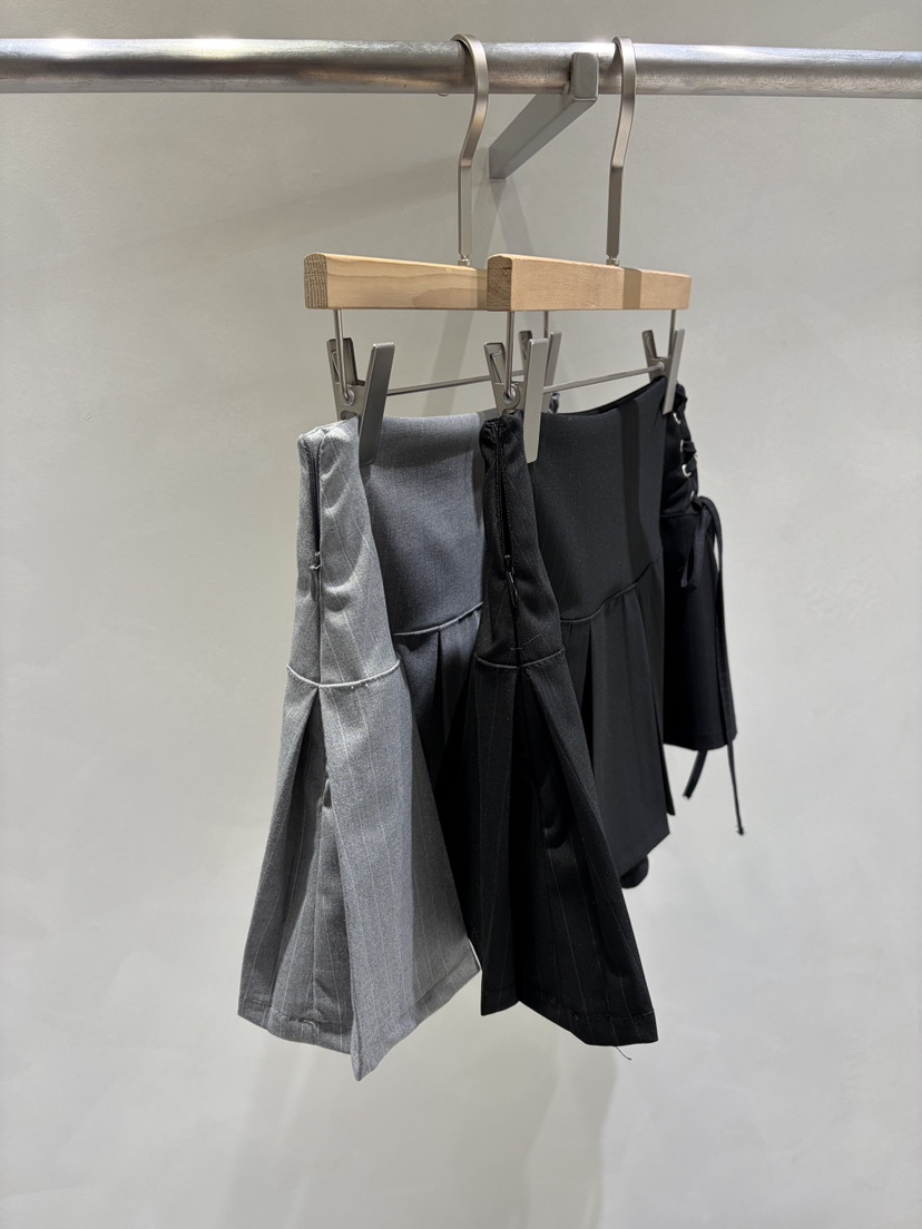 TOO HOT東大門實拍女士新款熱賣職業休閑推薦裙褲褶裥鏤空TOO HOT裙褲