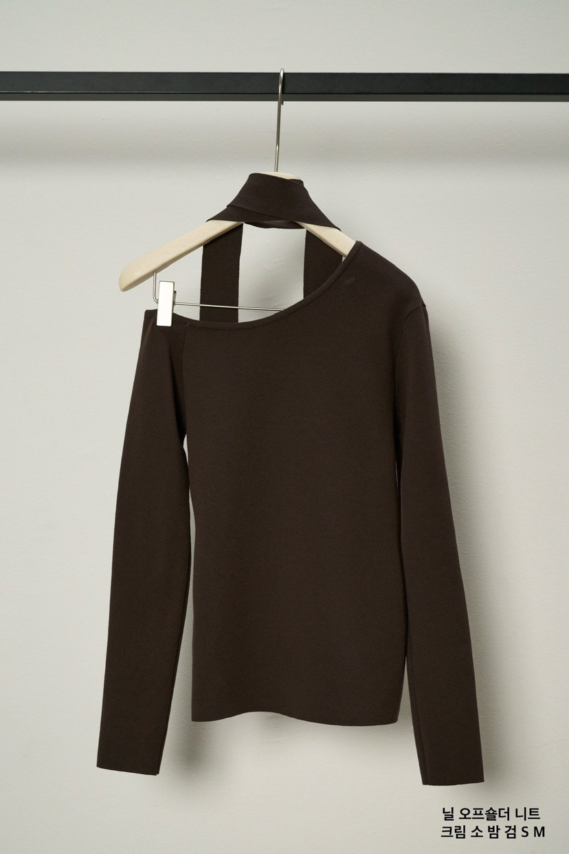 BLOSSOM東大門實拍女士新品時尚休閑職業長袖T恤含脖帶露肩BLOSSOM長袖T恤