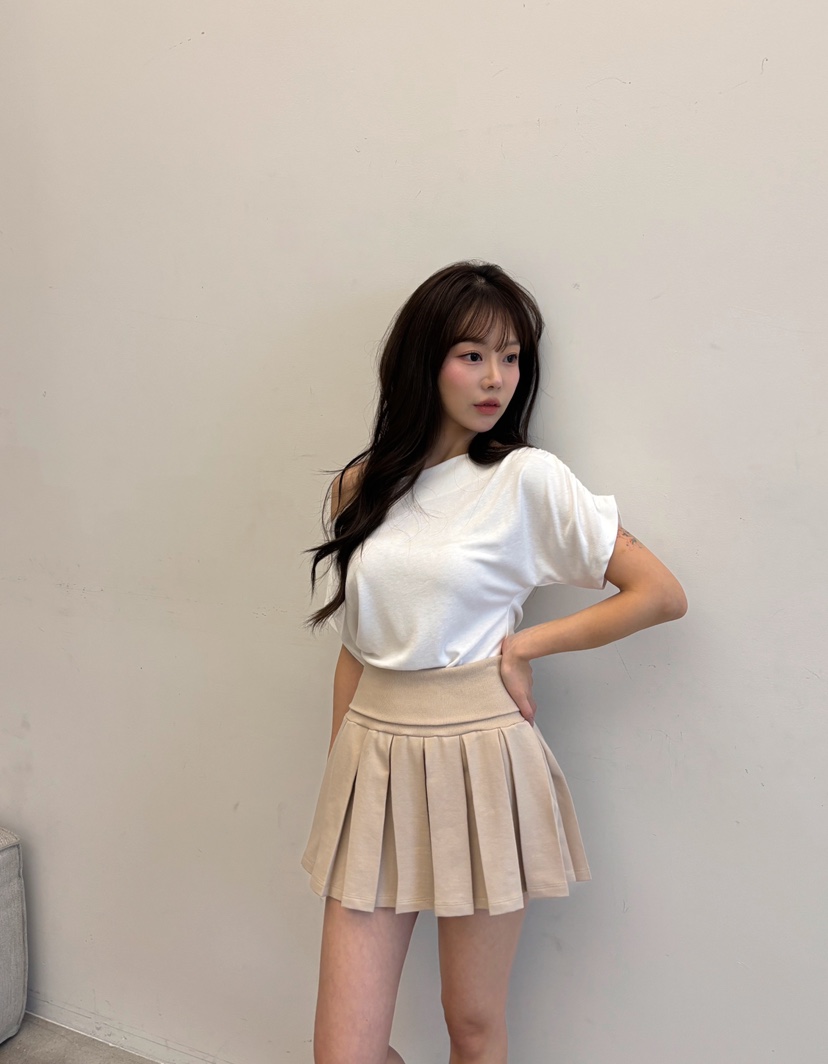 TOO HOT東大門直郵女裝新款時尚熱賣推薦人氣T恤褶皺露肩TOO HOTT恤