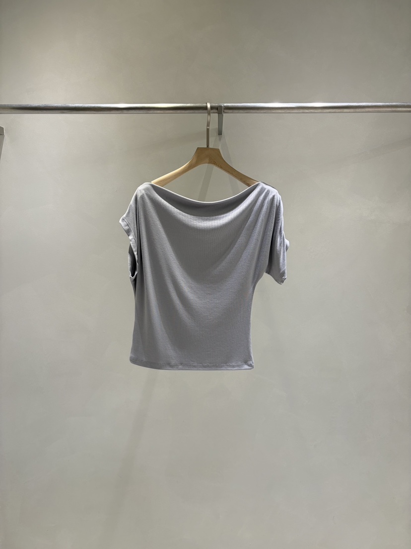 TOO HOT東大門直郵女裝新款時尚熱賣推薦人氣T恤褶皺露肩TOO HOTT恤圖色2