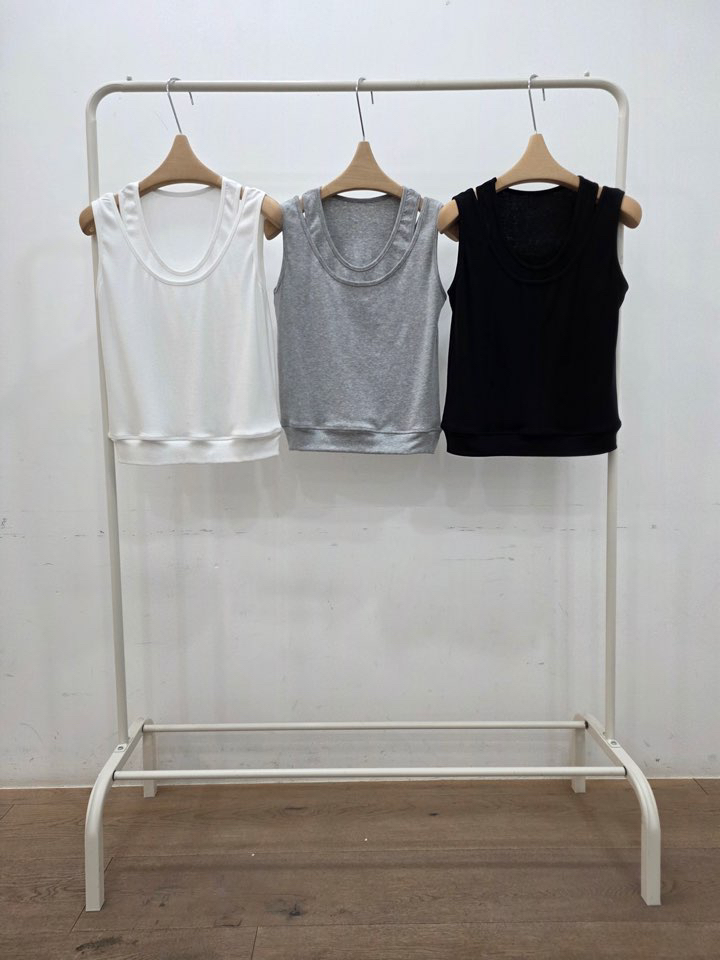 LE MIU東大門直郵女裝新品推薦休閑熱賣時尚吊帶背心假兩件LE_MIU吊帶/背心