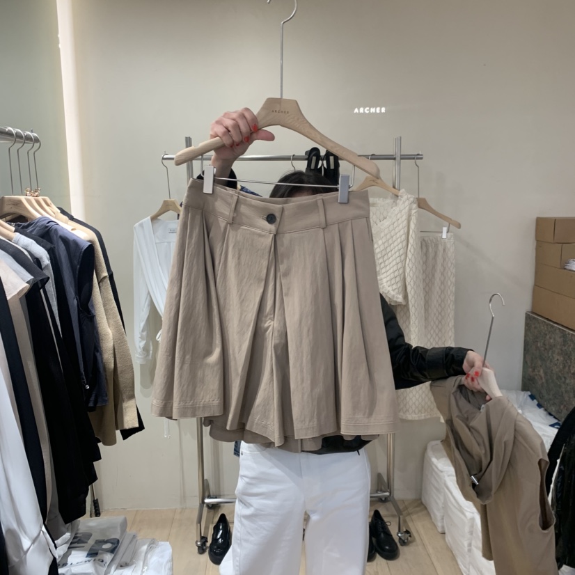 ARCHER東大門實拍女裝新款時尚26春夏人氣熱賣職業短褲褶皺ARCHER短褲圖色1