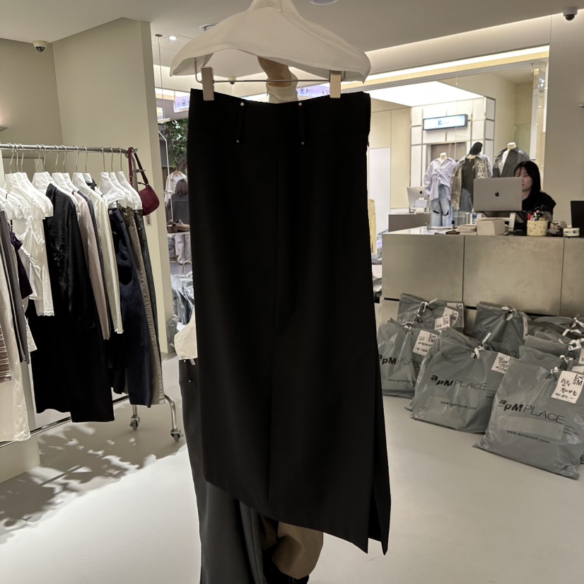 LOVE YOU SO MUCH/MORE THAN YESTERDAY東大門實拍女士新款26春夏長裙LYSM/MORE THAN YESTERDAY長裙