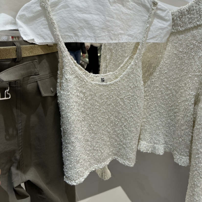 LOVE YOU SO MUCH/MORE THAN YESTERDAY東大門直郵女士新款人氣吊帶背心LYSM/MORE THAN YESTERDAY吊帶/背心