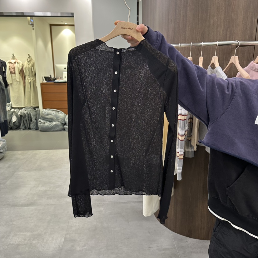 URBANSTORY/REMAKING東大門實拍女士新款26春夏長袖T恤紐扣Remaking/URBANSTORY長袖T恤圖色3