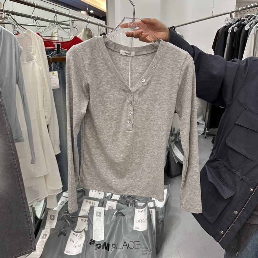 PAVEL韓國代購女士新款26春夏休閑人氣職業時尚長袖T恤V領PAVEL長袖T恤圖色1