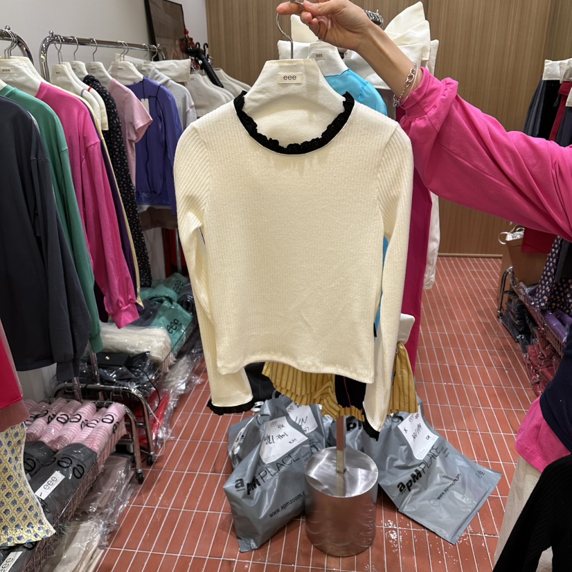 E/E/E東大門實拍女士新款真品職業推薦時尚長袖T恤蕾絲E/E/E長袖T恤圖色1