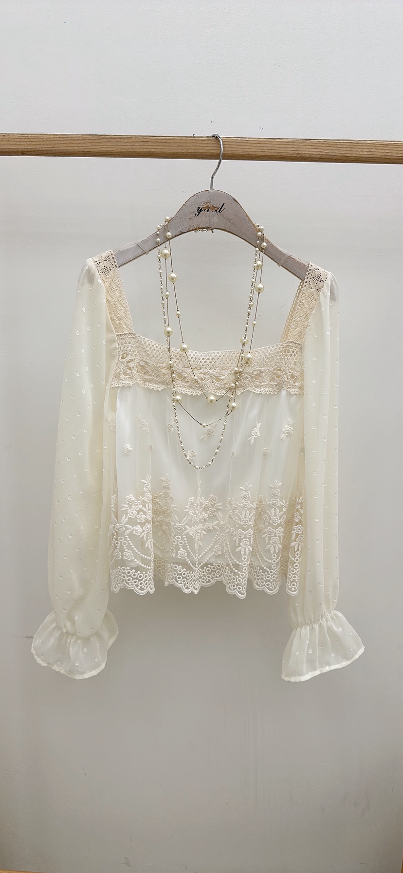 YARD韓國直郵女裝新款時尚人氣襯衫蕾絲衫不含項鏈羊毛刺繡YARD襯衫/蕾絲衫圖色1