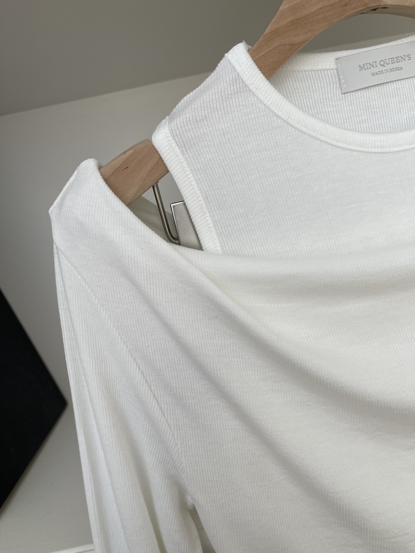 MINIQUEENS東大門直郵女士新品真品人氣時尚長袖T恤假兩件MINIQUEENS長袖T恤