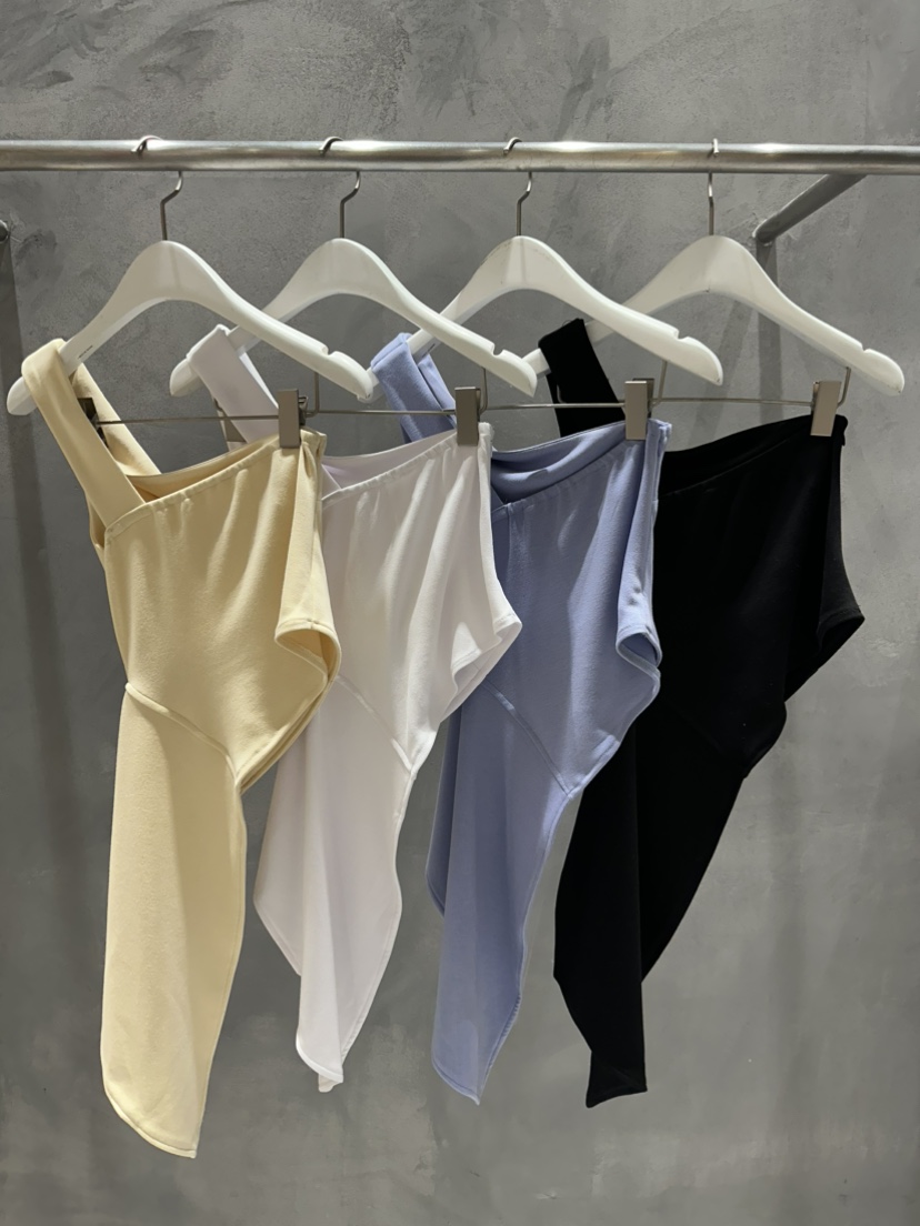 KIFF東大門直郵女裝新品人氣真品時尚職業休閑熱賣吊帶背心KIFF吊帶/背心