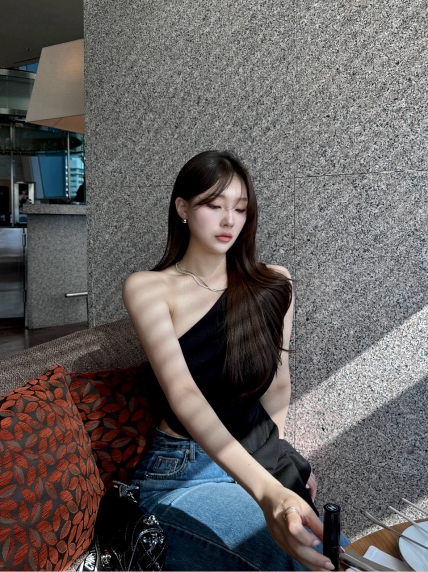 KIFF東大門直郵女裝新品人氣真品時尚職業休閑熱賣吊帶背心KIFF吊帶/背心