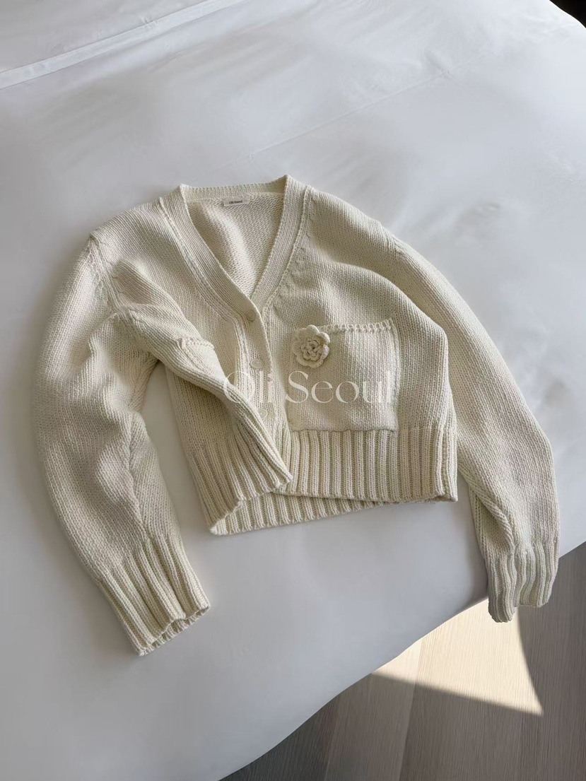 OLI SEOUL韓國代購女裝新品人氣熱賣職業推薦針織衫花朵OLI SEOUL針織衫