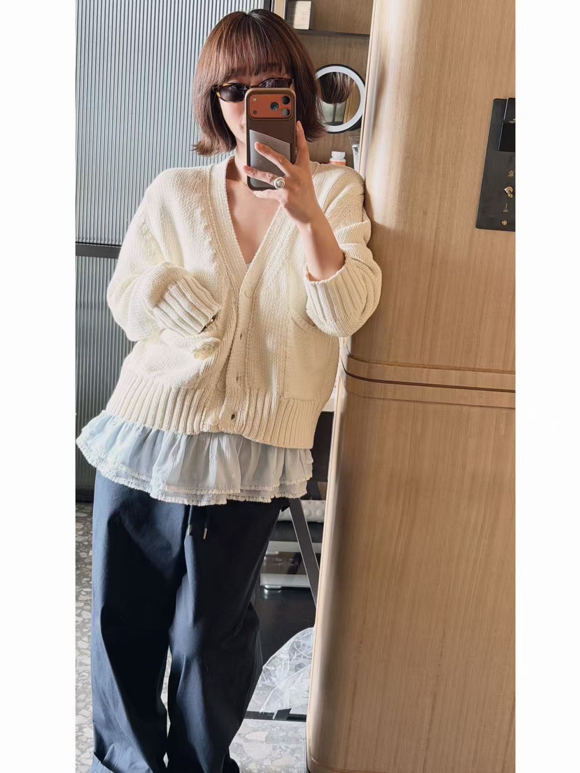 OLI SEOUL韓國代購女裝新品人氣熱賣職業推薦針織衫花朵OLI SEOUL針織衫