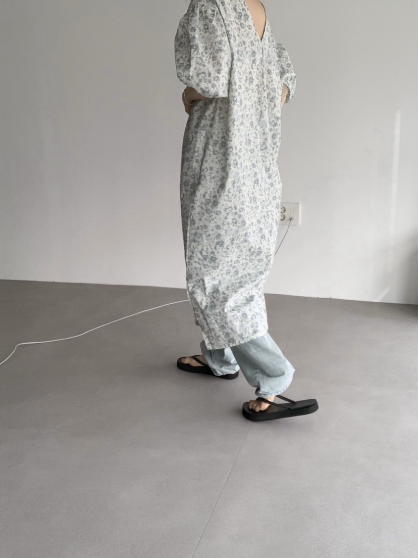 PLANTS ON GRAY東大門直郵女士新品真品推薦人氣連衣裙PLANTS ON GRAY連衣裙