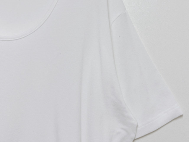 PLANTS ON GRAY韓國代購女裝新款推薦職業26春夏T恤V領PLANTS ON GRAYT恤