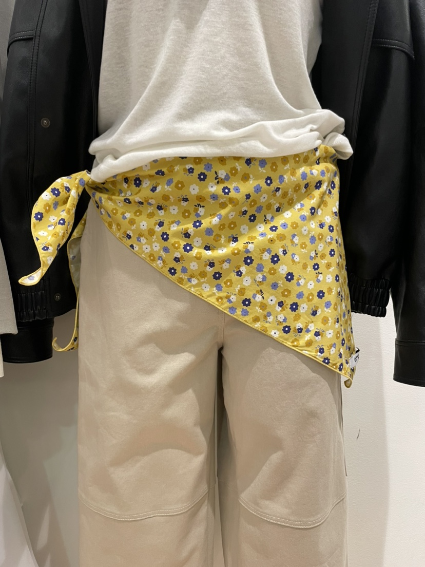 ORE-P韓國直郵女裝新品職業休閑人氣熱賣圍巾披肩花朵圍巾ORE圍巾/披肩圖色1