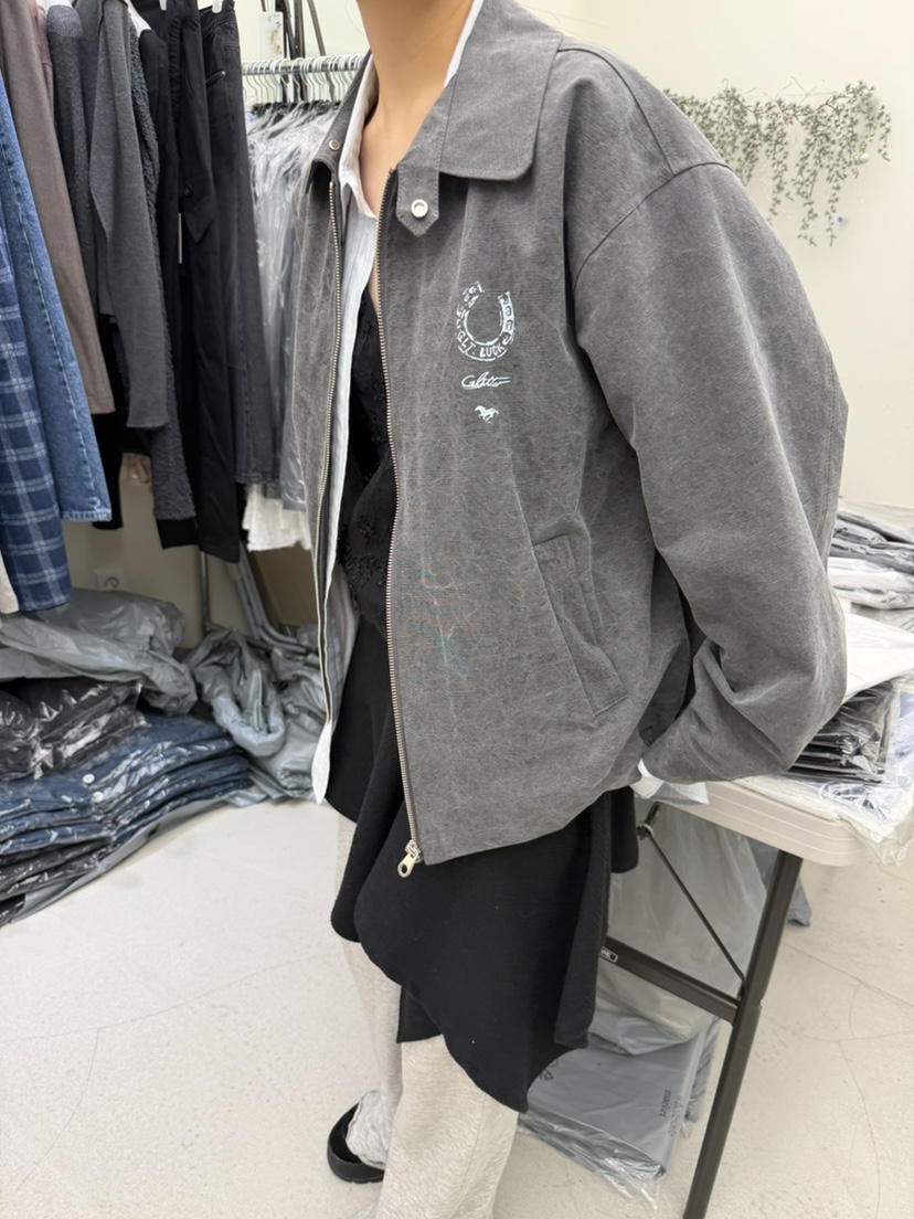 GLITTER東大門代購女裝新款真品推薦26春夏人氣熱賣時尚夾克GLITTER夾克