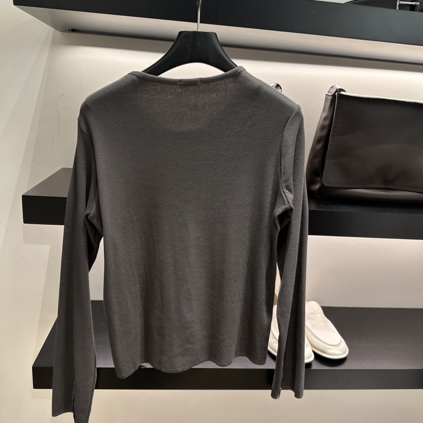 FEBRUARY 11東大門代購女士新款推薦真品人氣時尚長袖T恤FEBRUARY 11長袖T恤