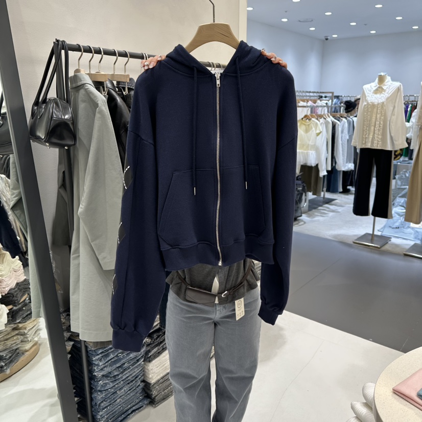 AURA韓國直郵女士新品休閑真品人氣時尚熱賣夾克連帽衫拉鏈Au ra夾克圖色2