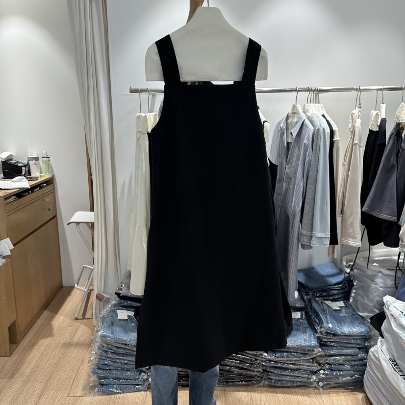 STORIES韓國代購女士新款熱賣時尚人氣推薦26春夏連衣裙口袋STORIES連衣裙