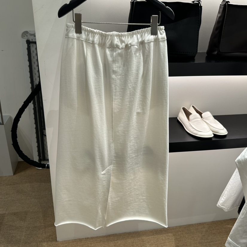 FEBRUARY 11東大門直郵女士新品熱賣推薦26春夏真品長裙FEBRUARY 11長裙