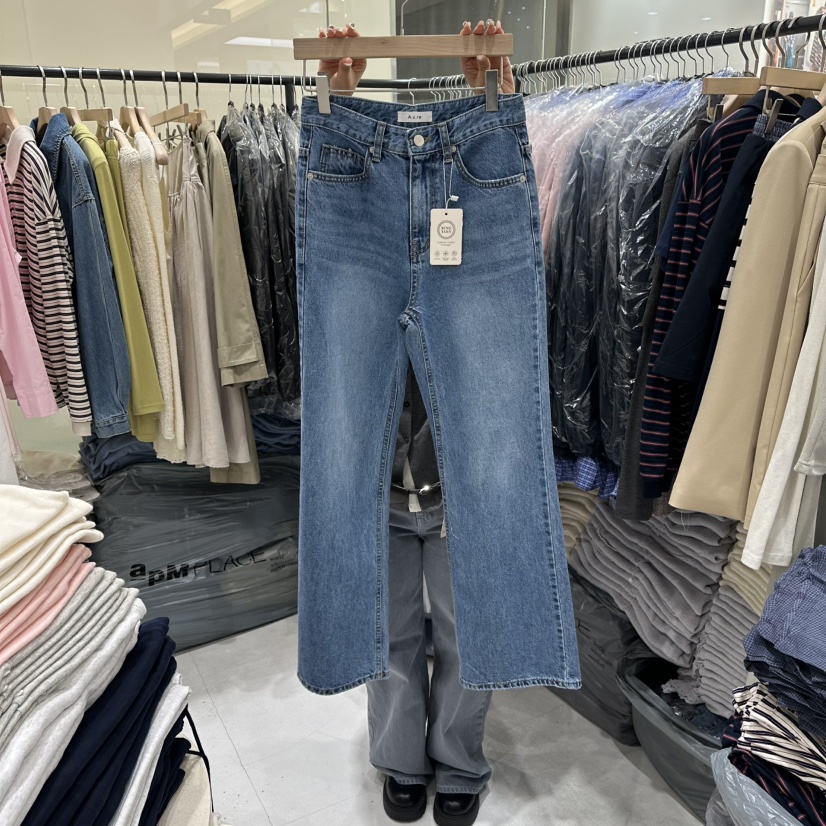 AURA東大門實拍女裝新款真品人氣時尚26春夏休閑熱賣牛仔褲Au ra牛仔褲圖色1