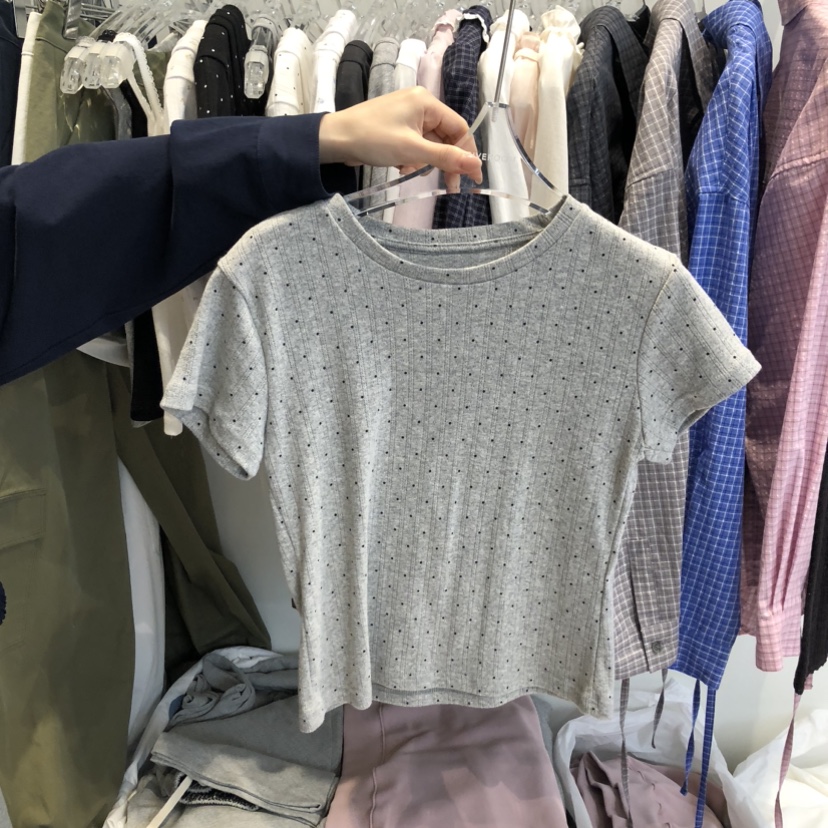 RIVEROOM韓國代購女士新款真品熱賣時尚26春夏人氣推薦T恤RIVEROOMT恤圖色1