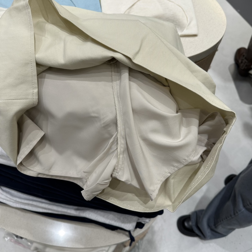 AURA東大門代購女士新款真品休閑時尚推薦職業熱賣裙褲褶皺Au ra裙褲