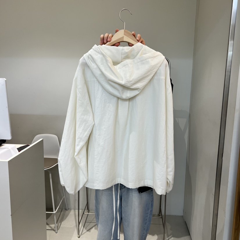 OUTRENE東大門直郵女士新款推薦熱賣26春夏職業襯衫蕾絲衫OUTRENE襯衫/蕾絲衫