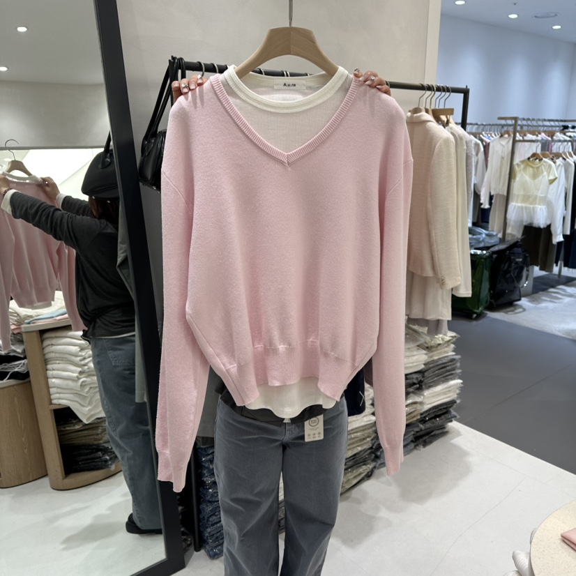 AURA韓國代購女士新款職業熱賣時尚真品人氣針織衫不含內搭Au ra針織衫圖色3