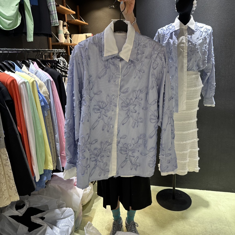 CHAVI東大門實拍女士新品時尚推薦職業襯衫蕾絲衫刺繡雙層CHAVI襯衫/蕾絲衫圖色1