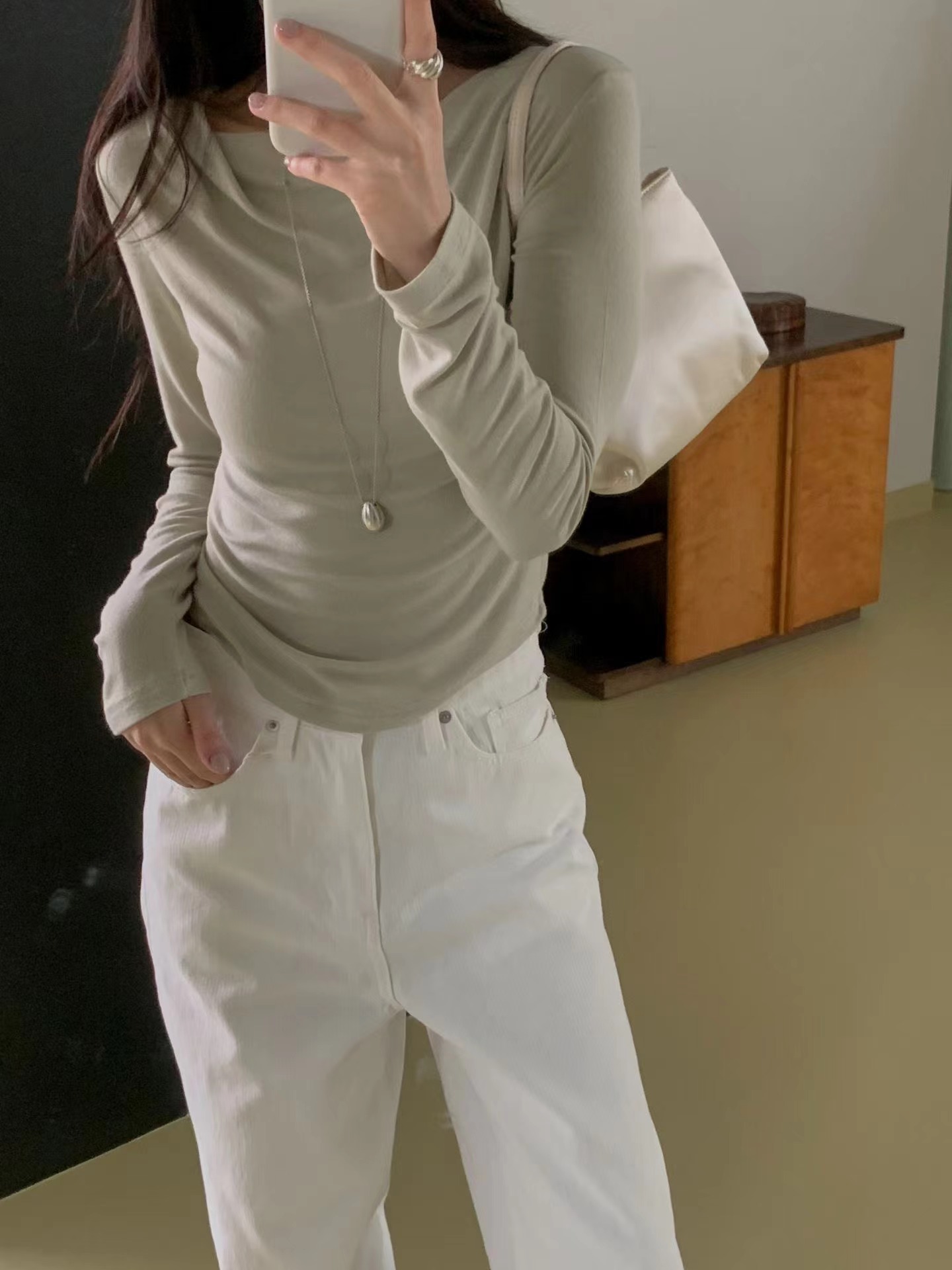 MIELLE-미엘르-OT東大門直郵女士新款熱賣休閑人氣長袖T恤MIELLE-미엘르-OT長袖T恤圖色3