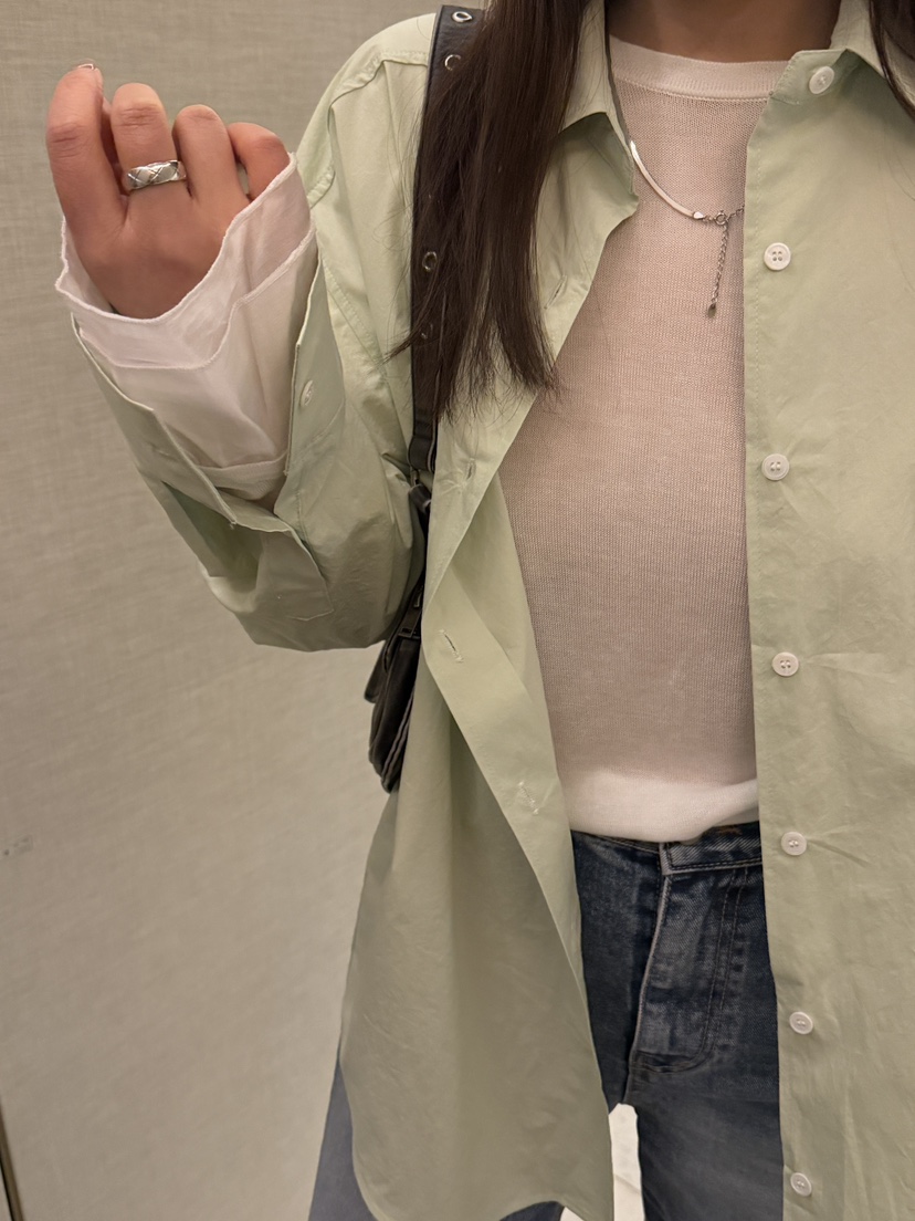 MUSHROOM EFFECT東大門實拍女士新款人氣時尚襯衫蕾絲衫MUSHROOM EFFECT襯衫/蕾絲衫