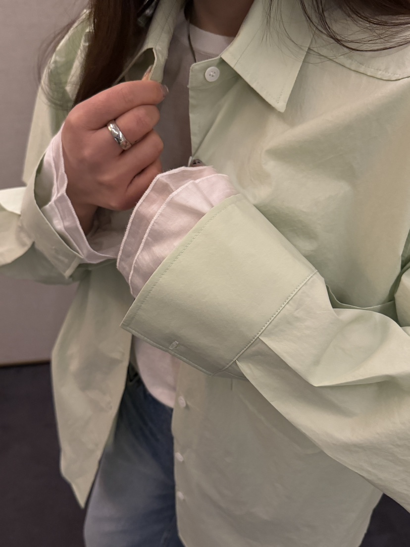 MUSHROOM EFFECT東大門實拍女士新款人氣時尚襯衫蕾絲衫MUSHROOM EFFECT襯衫/蕾絲衫