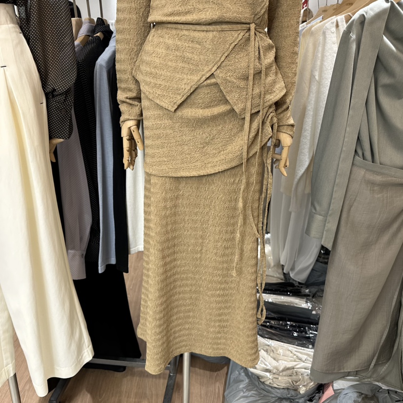 LEWIN韓國直郵女裝新款休閑26春夏熱賣職業推薦時尚人氣長裙LEWIN長裙圖色1