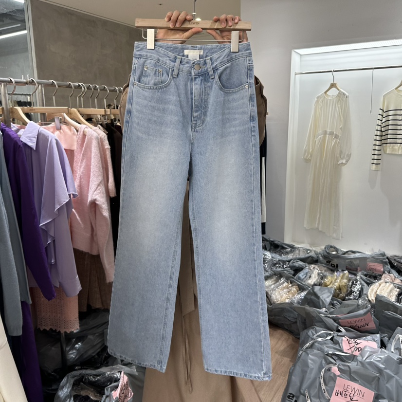 LEWIN東大門直郵女裝新款人氣時尚推薦休閑26春夏職業牛仔褲LEWIN牛仔褲圖色1