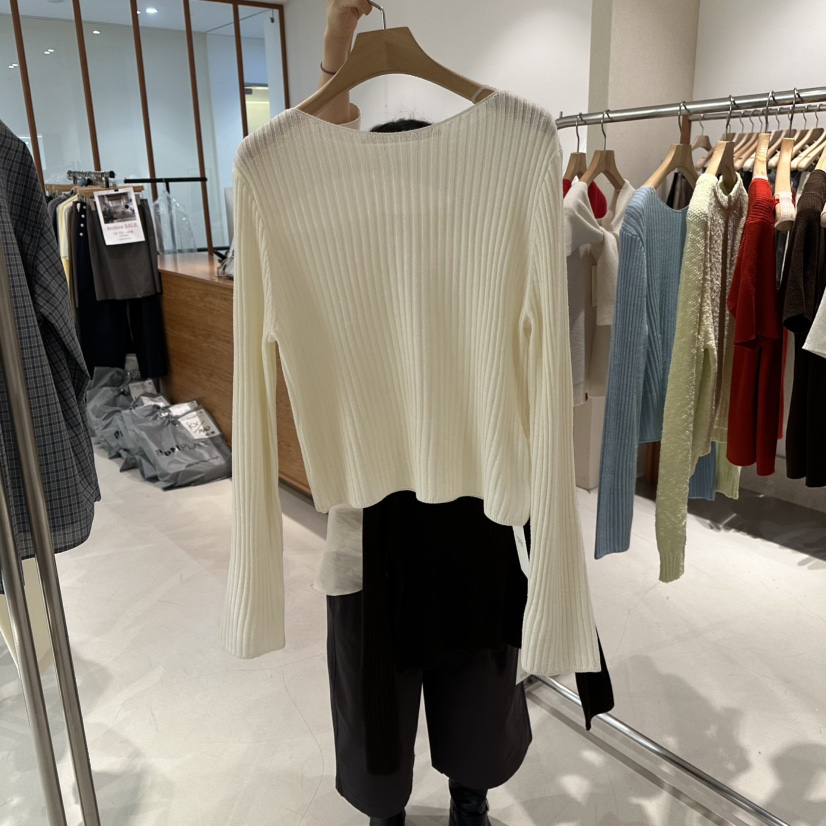 ANDMORE BUTTON東大門直郵女士新款推薦熱賣26春夏針織衫ANDMORE BUTTON針織衫圖色2